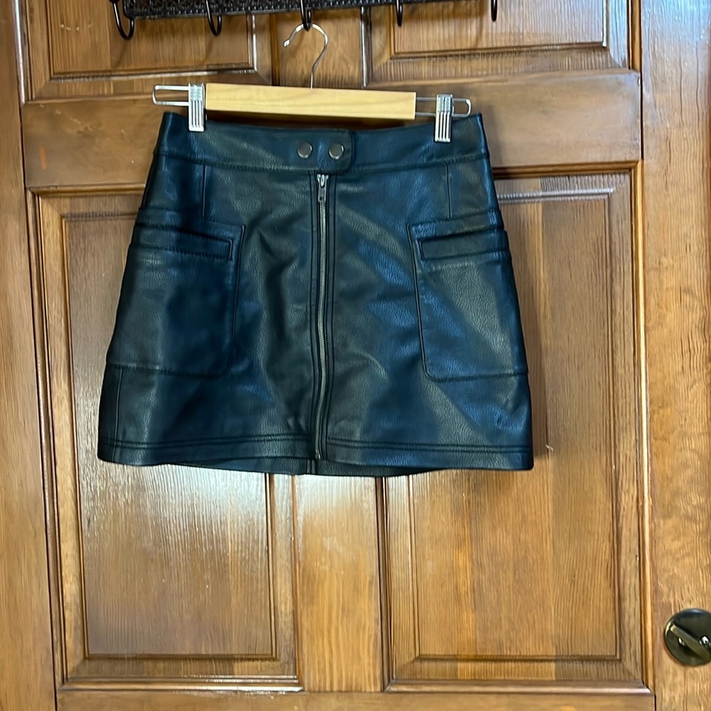 FREE PEOPLE Black Faux Leather Mini Skirt Size 2